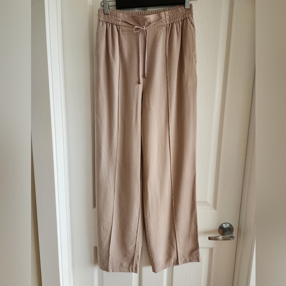 elasticated wide leg beige trousers - Picture 2 of 6